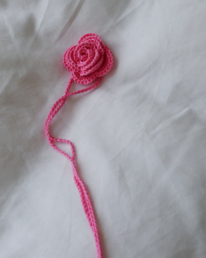 ROSE CROCHET CHOKER