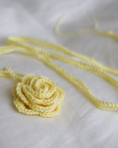 ROSE CROCHET CHOKER