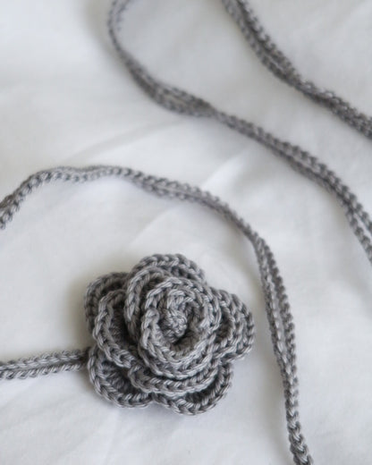 ROSE CROCHET CHOKER